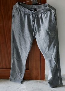 ✨Grey warm lower with White Stripe