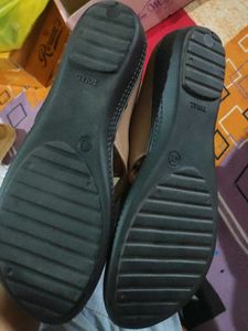 Stylish Women's Flat Sandals