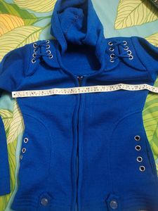 Women Woolen Hooded Sweatshirt