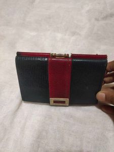 Elegant Black & Red Lizard Texture Wallet
