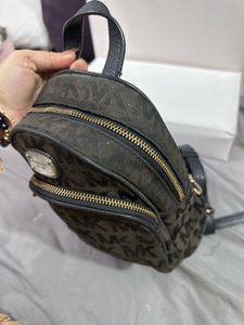 Michael kors backpack 🎒