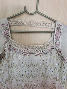 beautiful pink white kurti never worn