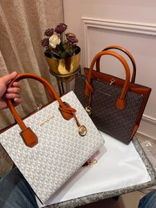 Michael Kors Tote Bag - Brown Signature Print