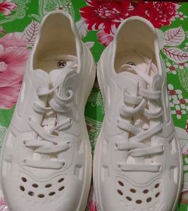 Stylish White Chunky Sneakers