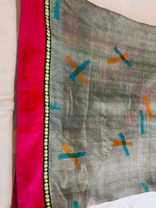 Elegant Grey Saree with Pink Border