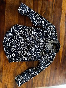 hnm kids t-shirt (4-6 years ) age can wear