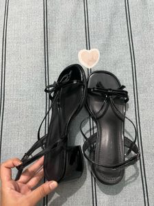 Chic Black Bow Detail Block Heels