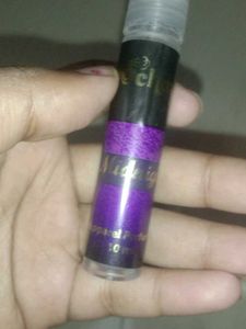 Travel Size Perfume Spray(white chain in the photo