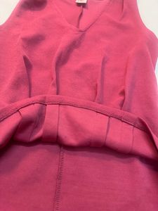 Pink V-Neck Sleeveless Top