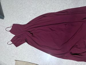 Elegant Burgundy Maxi Dress with Slit