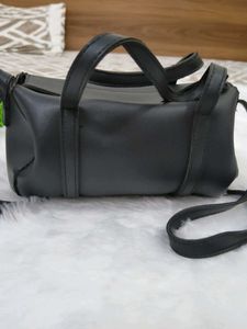 Chic Black Mini Handbag