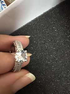 Sparkling Solitaire Ring