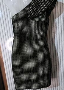 Houndstooth One-Shoulder Dress with side chain in