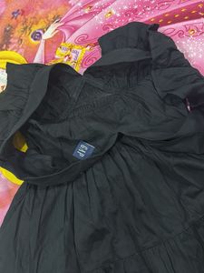 Chic Black Ruffle V-Neck Dress