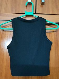 Sleek Black Ribbed Tank Top