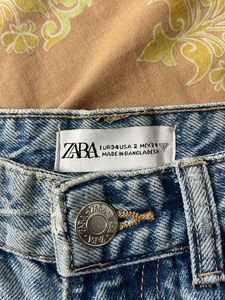 ZARA original ripped straight jeans
