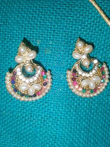 Pearl &amp; Stone Necklace Set