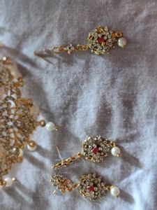 Golden Jewellery Set