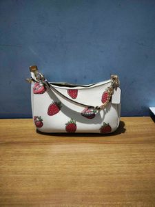 U/A quality Coach replica teri shoulder bag.