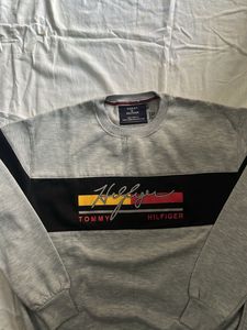Tommy Hilfiger Colorblock Crewneck Sweatshirt