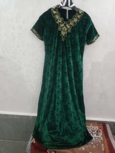 Elegant Green Velvet Kurta Set