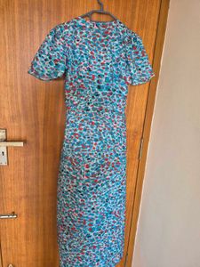 Chic Printed V-Neck Midi Dress