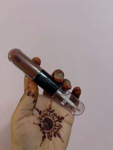 Staze 2-in-1 Liquid Lipstick