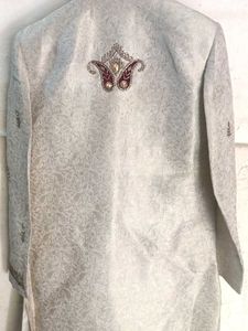 Offers🎇Creamy White And Maroon Sherwani