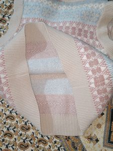 Sweater Vest Size: Length 17.7 Inch Waist : 39 inch