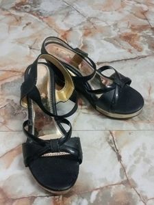 Elegant Black Heels with Bows