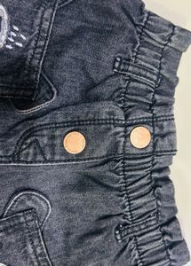Cute Denim Shorts with Bear Embroidery