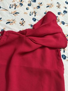 Red Sleeveless Top