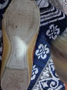 Embellished Juttis - Traditional Indian Flats