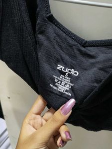 Comfortable Black Sports Bra