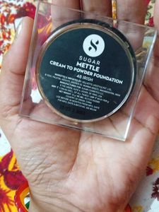 Sugar  powder foundation.