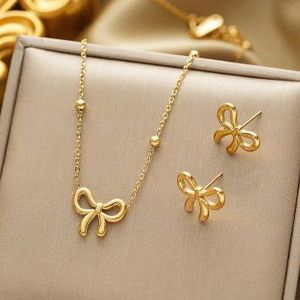 Anti-turnish Gold Bow Necklace and Earring Set