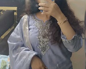 Elegant lavenderKurta Set with Embellished Necklin