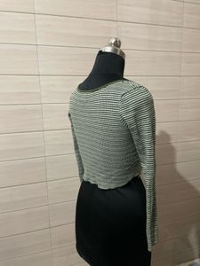 Imported Pintresty 🌸 green crop top