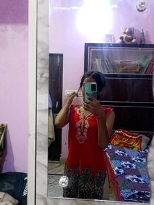 Red &amp; Black Embroidered Kurta
