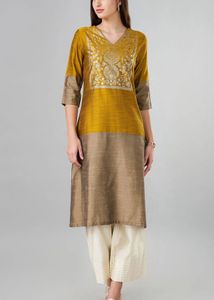 Elegant Yellow Kurta with Intricate Embroidery