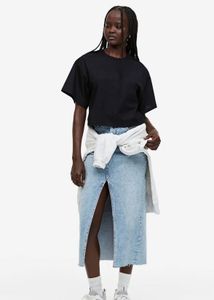Black shoulder drop crop t-shirt