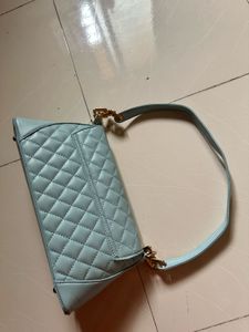 Chic Quilted Shoulder Bag