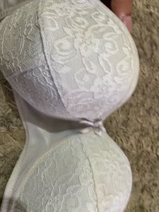 White Lace Padded Strapless Bra