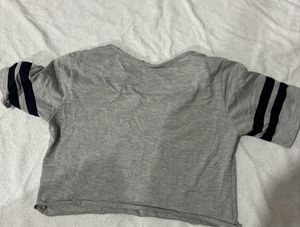 CROP TEE👕