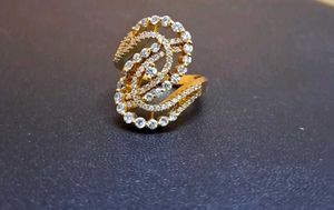 Sparkling Zirconia Ring