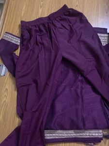 Elegant Purple Embroidered kurta set