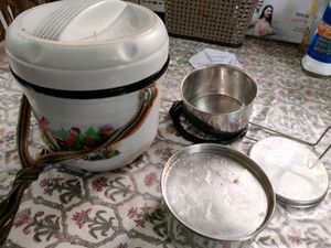 Tiffin Set With Two Steel Containers