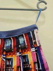Fairwhale window statement skirt