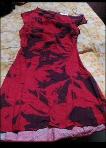 Stylish Red &amp; Black Abstract Print Top