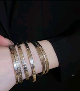 Set of 6 Elegant ANTI TARNISH bracelets it's total